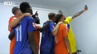 ”Acasă strălucim în albastru royal, în deplasare aprindem terenul în portocaliu vibrant!” FCU Craiova și-a prezentat noile echipamente de joc | VIDEO