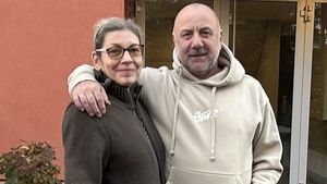 Câți bani face lunar fostul fotbalist român după ce a ajuns să muncească la pește congelat, în orașul elvețian unde a fugit Regele Mihai: „Ore întregi la -20 de grade Celsius”