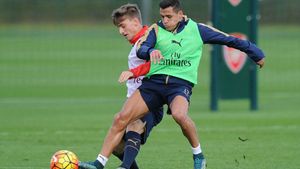 La antrenamentele lui Arsenal se vorbește româna :). Vlad Dragomir, surprins când a fost abordat: "Am rămas uimit"