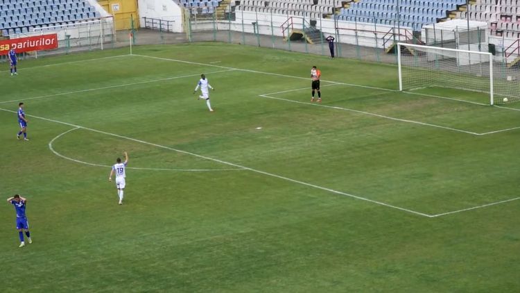 VIDEO | Ca Bănel Nicoliță pe ”Bernabeu!” Tontogol în Liga 2, dar cu actorul principal în rolul portarului