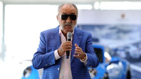 Ion Țiriac i-a dat o mașină strălucitoare, de peste 50.000 de euro, dar ea a lăsat-o în parcare. Cum i s-a schimbat, însă, viața: „Trebuie să fiu atentă ce scot pe gură”