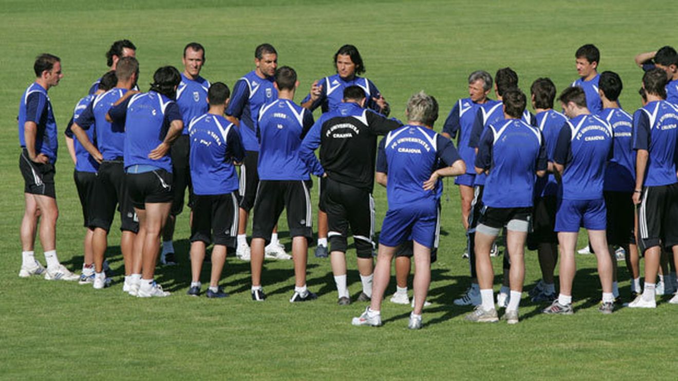 EXCLUSIV După ce Balaci și Țicleanu s-au retras, Mititelu primește o altă propunere pentru banca tehnică, pe gustul suporterilor:** "Aș vrea să revin, mi-e foarte dor de Craiova și de fani!"