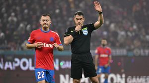 Panduru a descoperit o greșeală gravă a lui Kovacs, în FCSB – Rapid 2-1, în favoarea echipei lui Gigi Becali: „Eu aș da penalty pentru henț!”