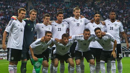 "Copiii căpitanului Lahm", în marș spre EURO!** Germania atacă trofeul cu cel mai tânăr lot! Mediile de vârstă ale loturilor, cei mai tineri și cei mai bătrâni jucători