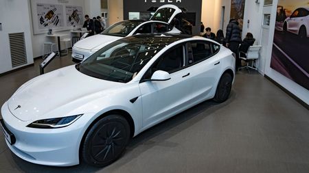 Ce s-a întâmplat cu o Tesla lăsată la -36 de grade cu încălzirea pornită timp de 12 ore