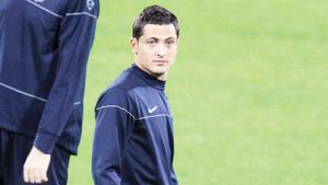 Rădoi are șanse mari să joace cu Fiorentina