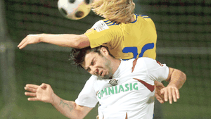 „Scoateți banii!"