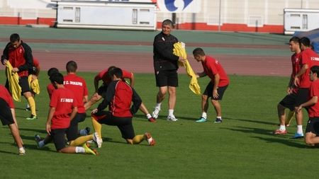 "Câinii" au "repatriat" un atacant!