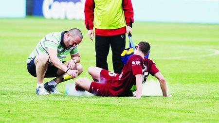 Nu au dispus în nicio etapă de un lot complet valid!** Spitalul CFR cinci