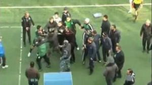 VIDEO Promo pentru MMA!** Un fotbalist de la Krasnodar a fost snopit în bătaie de soldații ceceni! Federația Rusă l-a suspendat pe jucător pentru 6 etape!