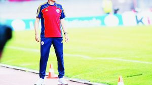 Explicația lui Pițurcă în cazul neconvocării lui Marius Niculae nu stă în picioare!** Cifrele care arată că "Săgeată" e om de gol pe orice teren