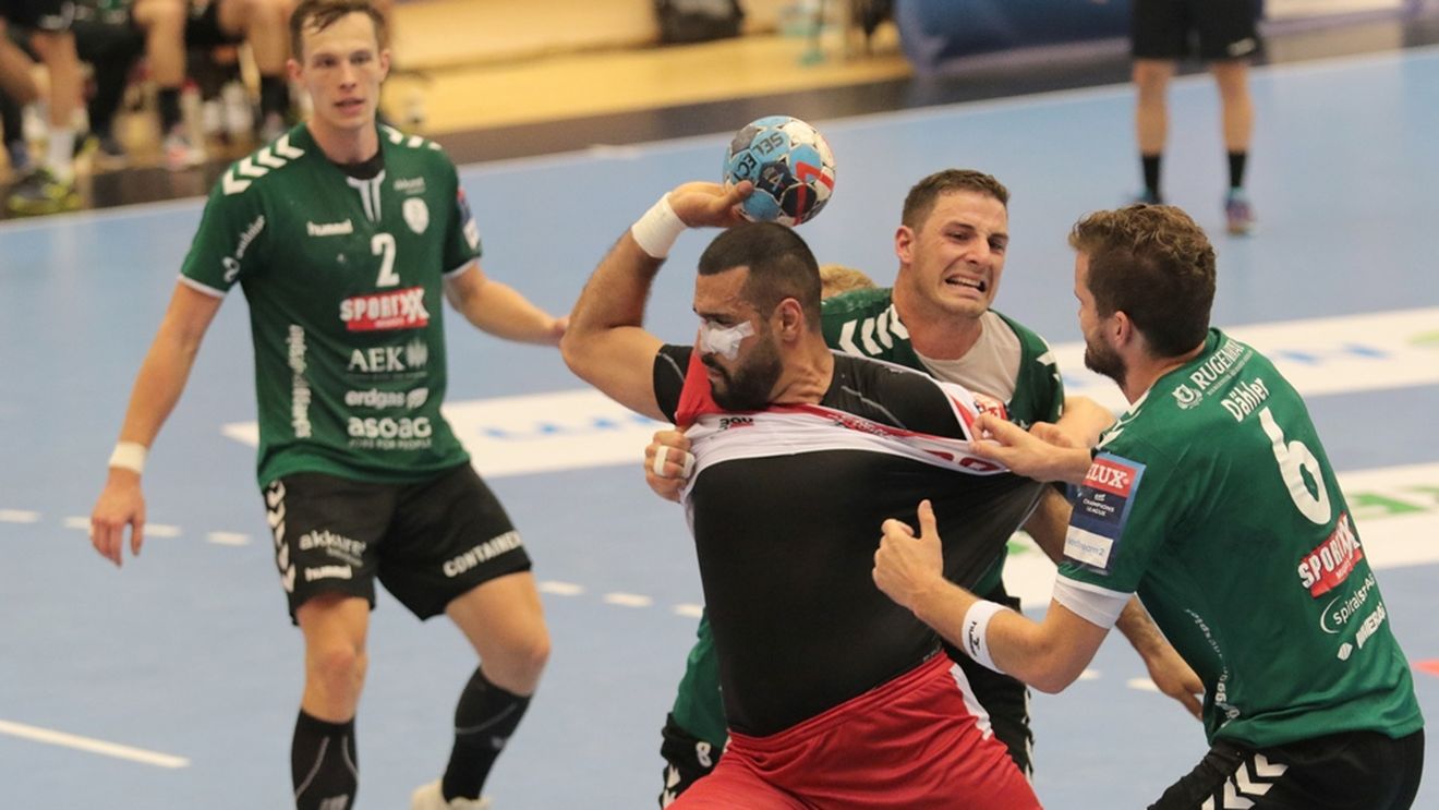 Un meci pentru istorie. Dinamo merge în formulă completă la Thun, pentru meciul decisiv de calificare în barajul pentru optimile Ligii Campionilor. O sută de suporteri alb-roșii însoțesc echipa în Elveția