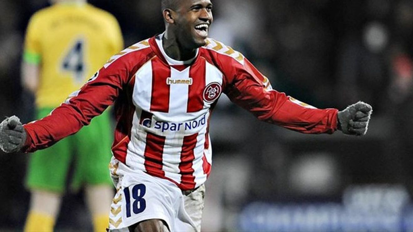 Caca**, rivalul necunoscut al lui Kaka