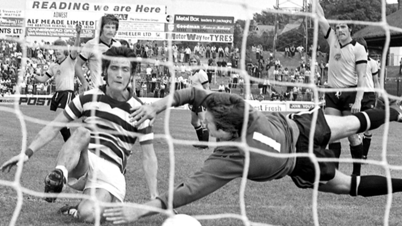 Destinul zbuciumat și sfârșitul trist al "celui mai bun fotbalist pe care nu l-ai văzut jucând!"** O altfel de poveste despre un jucător a cărui carieră a durat doar 3 ani