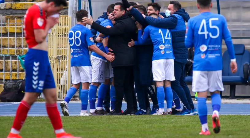 Farul a trecut la limită de Recea și continuă cursa pentru play-off. Ianis Zicu a remarcat doar plusurile: ”Mă bucur că am câștigat și depindem doar de noi”. Ce a spus de ”finala” cu ”FC U” Craiova, importantă și pentru viitorul său