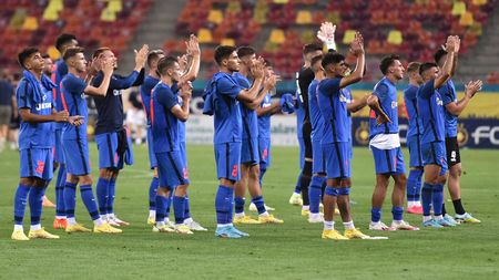 Favoriții lui Gigi Becali, sfătuiți să plece de la FCSB: „Să îi ia Hagi, să îi recondiționeze!”