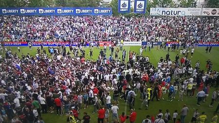 Imagini fantastice de la Galați: Oțelul a promovat în Superliga și fanii au invadat terenul! Bucurie de nedescris după victoria cu Unirea Dej, scor 1-0 | VIDEO