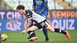 Valentin Mihăilă îi ia tot mai mult fața lui Dennis Man! Fostul jucător de la FCSB, desemnat de Gazzetta dello Sport cel mai slab om al Parmei: „Greșește mult”