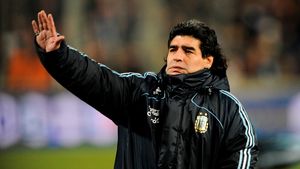 Românul care a petrecut cu Diego Maradona în Cuba: „Era ursuz, dar l-am făcut să zâmbească”  | EXCLUSIV