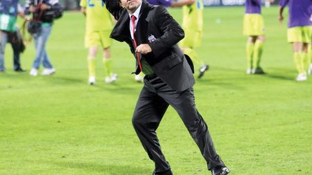 Lăcătuș: "Vreau 6 puncte cu Lyon"