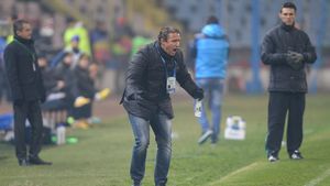 "Kovacs nu merită s-o mai arbitreze pe Steaua. E o echipă prea mare!" Reghecampf, furios pe deciziile luate de central