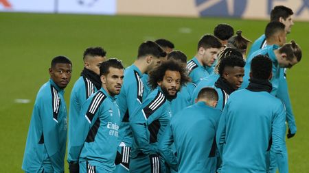 Șoc la Real Madrid: Florentino Perez dă afară o treime din lot, după rușinea cu FC Barcelona! Lista neagră a președintelui conține nume uriașe