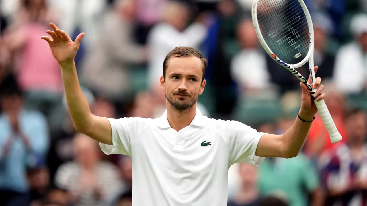 Eliminare șoc la Wimbledon a principalului favorit! Rusul Medvedev a dat marea lovitură a sferturilor de finală