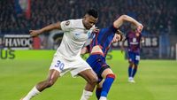 Dezastru pentru FCSB! Ngezana a făcut penalty şi Shaqiri a transformat cu lejeritate