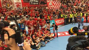 Reacții după ce Dinamo nu mai vinde bilete pentru meciul cu PSG din optimile Ligii Campionilor: ”Sunt situații care pur și simplu depășesc normalul”