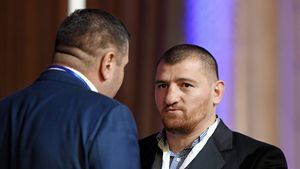 Cătălin Moroșanu, șocat de tupeul lui Sergiu, tăticul călăreț din Iași. „Avea nevoie de semnătura mea!” Ce i-a cerut fostului luptător