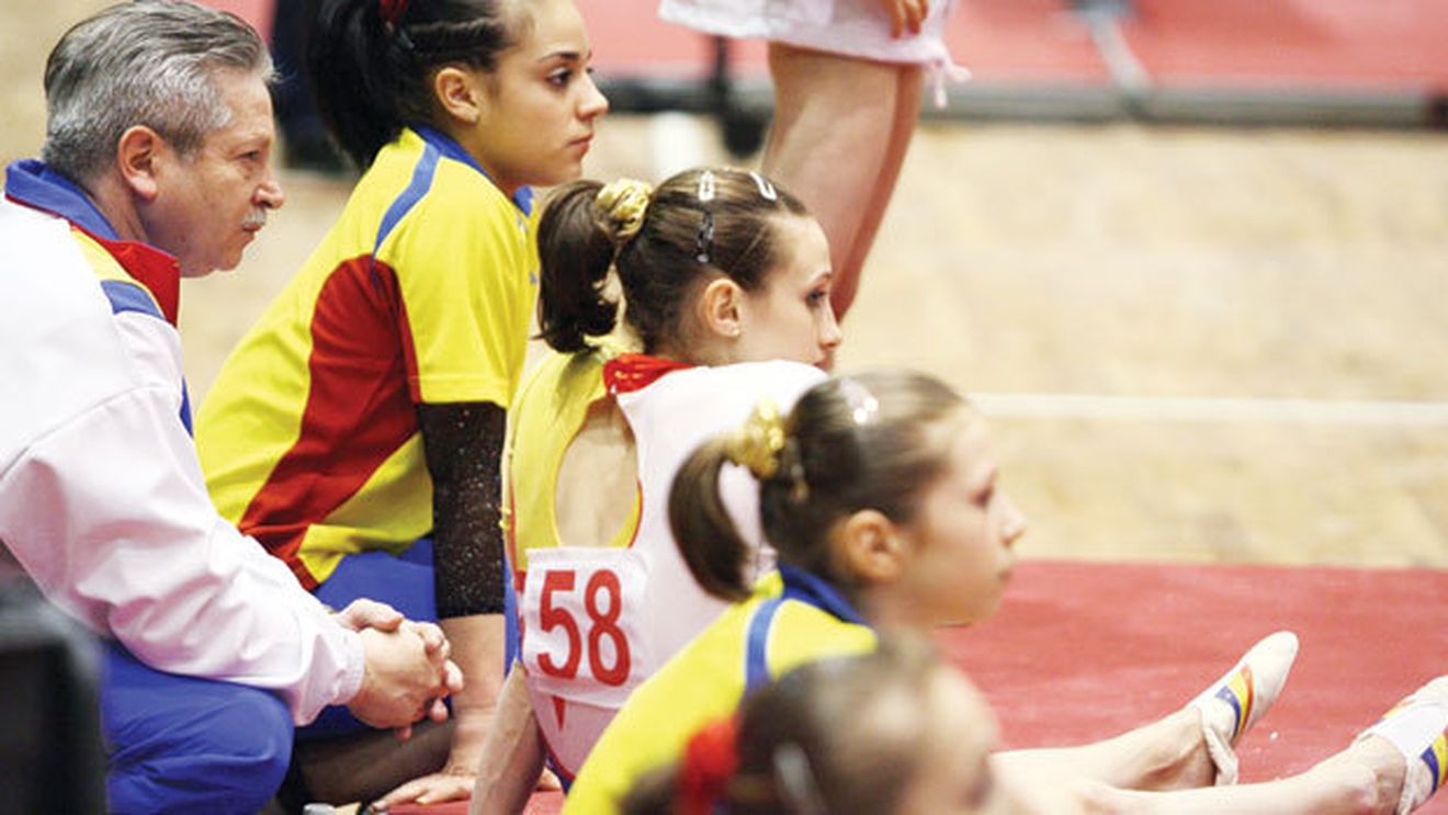 Forminte își caută de lucru pe Internet: "Medaliat la Olimpiadă, caut loc de muncă"