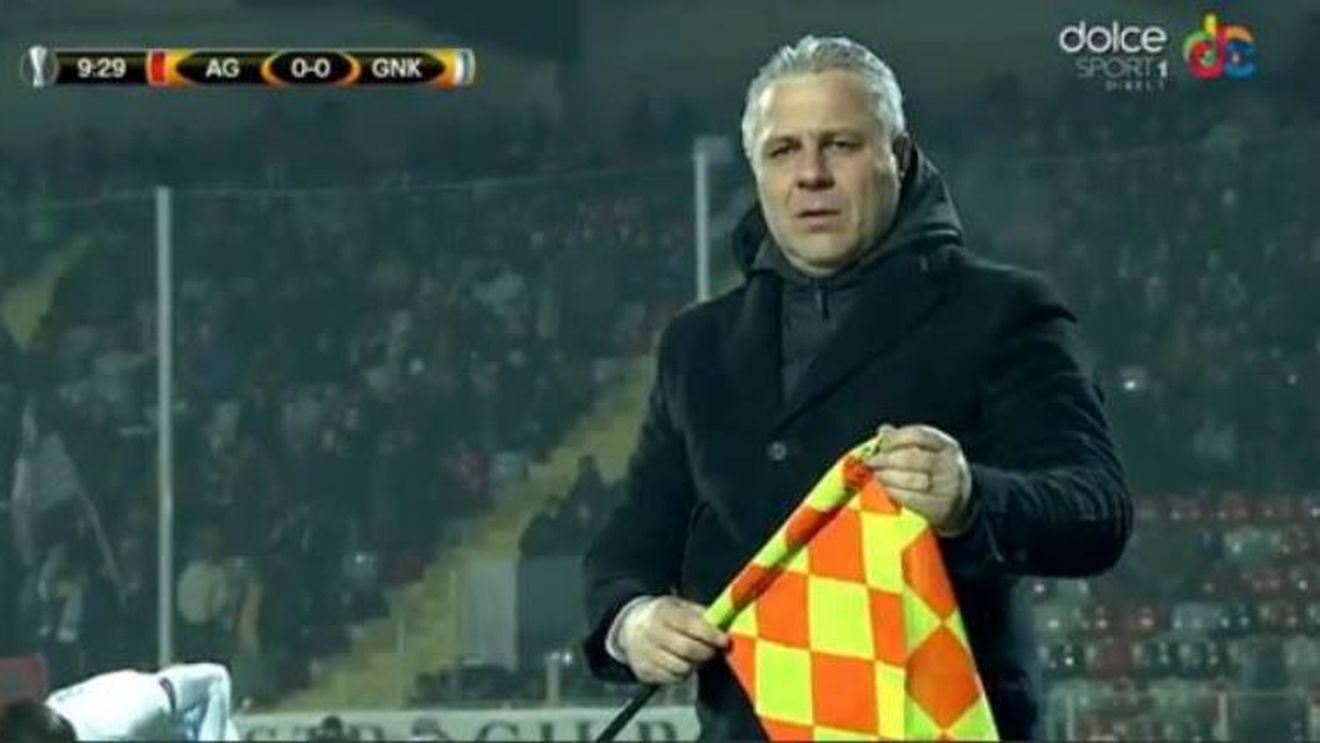 INEDIT | Cum a ajuns Marius Șumudică pe post de tușier în minutul 10 al meciului Astra - Genk

