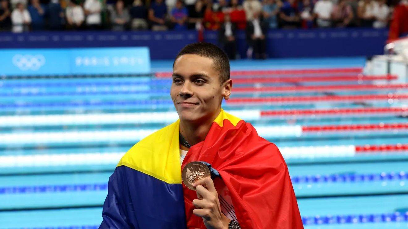 „Frustratul ar fi vrut să ajungă ca Țiriac şi să aibă un copil ca Popovici. N-a putut”. A răbufnit după reacția lui Cristian Tudor Popescu