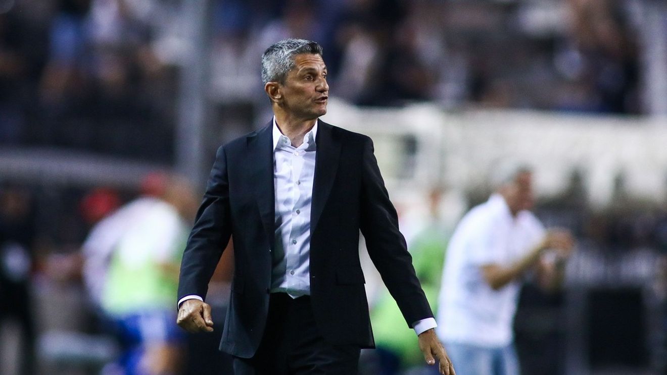 Răzvan Lucescu a făcut cel mai scump transfer din Grecia, din ultimii 25 de ani! A plătit 12 milioane de euro pentru un fotbalist pe care îl dă imediat împrumut