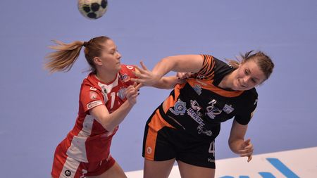 "Bella, don''t leave us!". Isabelle Gullden le-a dat de înțeles fanilor CSM București, după partida cu Krim Ljubljana, ce planuri de viitor are