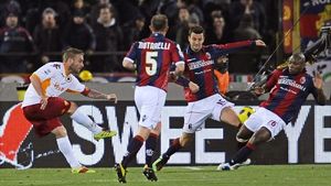 De Rossi aduce prima victorie pentru Montella la Roma