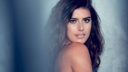 Sorana Cîrstea a eclipsat până și Turnul Eiffel! Apariție wow la Paris după ce a părăsit Roland Garros | GALERIE FOTO