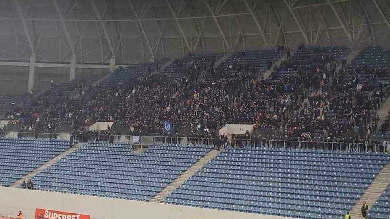 După ce peste 2.000 de suporteri ai lui FCU au fost prezenți în Peluza Sud de pe „Ion Oblemenco", Gogoașă i-a atacat pe o parte dintre foștii lui "frați": „Aseară ați arătat ca niște resturi și adunături!"