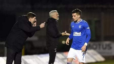 Ianis Hagi, sincer: „Steven Gerrard m-a învățat partea murdară a fotbalului” + Rangers i-a fixat prețul!