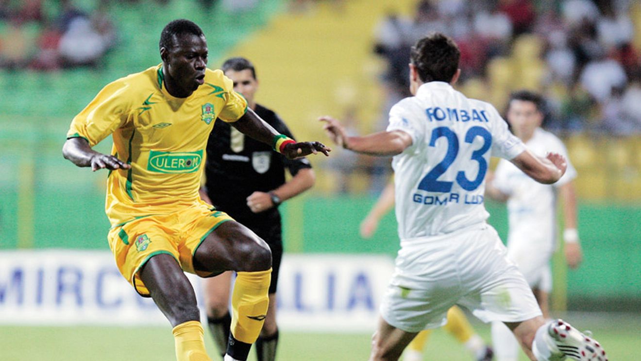 N''DOYE: „Idolul meu este Dan Petrescu"