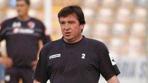 Cum arată acum Dorin Mateuț. Apariție extrem de rară, în public, a legendarului fotbalist de la Dinamo