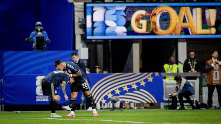„Am visat, jur! I-am zis că dau gol”. Atacantul lui Chivu știa că va fi eroul Argentinei cu Anglia