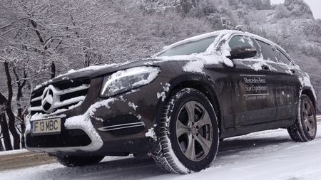Mercedes-Benz GLC sau 700 km de libertate. "Take a coffee!". SUV-ul cu parbrizul plin de informații, SUV-ul care te simte când lași garda jos și te trimite la o cafea | Drive-Test 