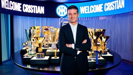 Mutu ştia de mult timp că va semna Chivu cu Inter: "Din informațiile mele. L-am felicitat de zile bune"