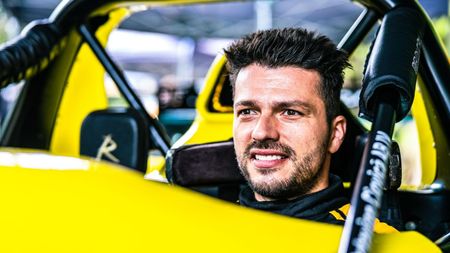 Povestea cutremurătoare a pilotului Octavian Ciovică! „L-am pierdut pe tata în mod neașteptat. Datorită lui nu am renunțat, indiferent cât de greu mi-a fost" | GALERIE FOTO