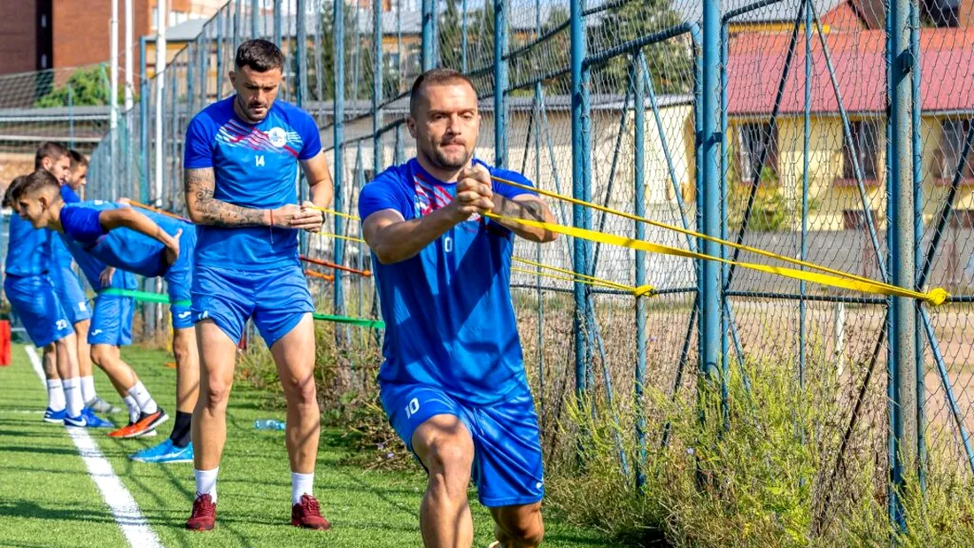 Șanse importante pentru prima victorie în Liga 2. Corvinul Hunedoara merge pe terenul ultimei clasate, iar Florin Maxim e încrezător: ”E nevoie de puncte”