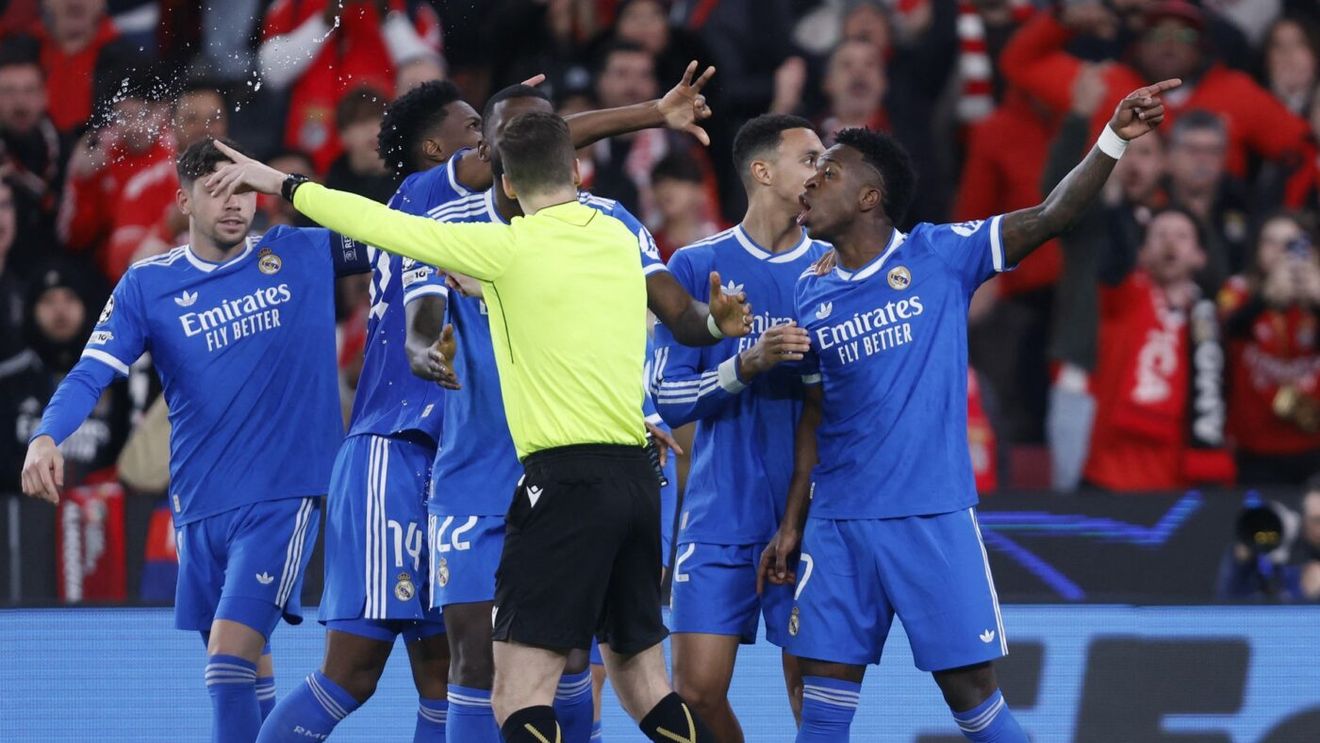 Scandal monstru! Vinicius a dat un gol fabulos în Benfica – Real Madrid și apoi a declanșat IADUL pe Da Luz: arbitrul a oprit partida temporar!