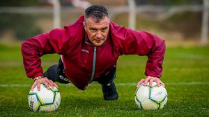 Daniel Pancu l-a dat exemplu negativ pe Florinel Coman, înainte de Rapid - Turnu Măgurele! "Este idol și nu e normal!" Ce spune antrenorul despre "perla" lui Gigi Becali