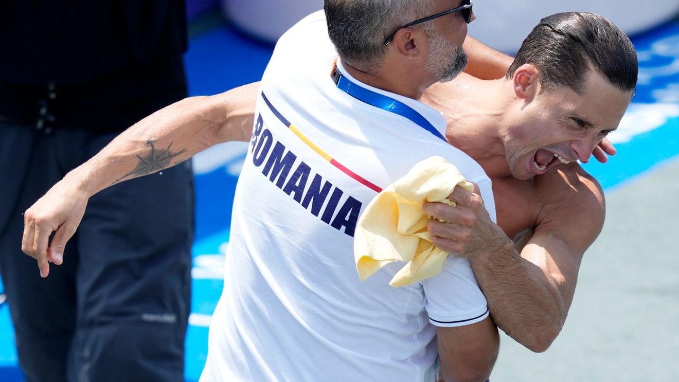 Un campion mondial în natație, umilit la Bacău! Constantin Popovici impresionează la marile competiții de sărituri în apă și este tratat ca un nimeni de autoritățile locale: „Politicienii au intrat cu excavatorul” | EXCLUSIV