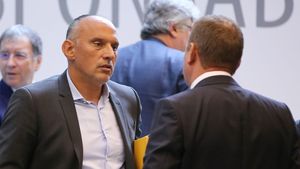 Florin Prunea continuă războiul cu Adrian Mutu. „Nu am avut dreptate, frate?”